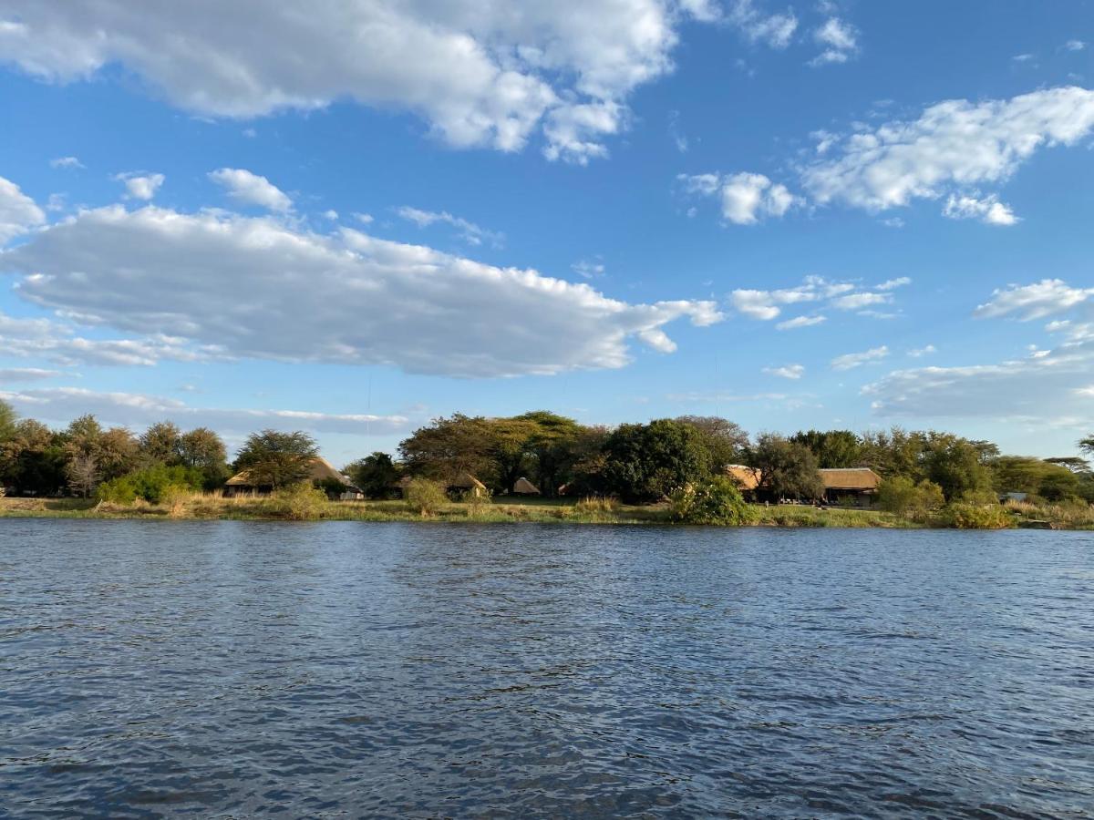 Big 5 Toro Lodge Kasane Εξωτερικό φωτογραφία